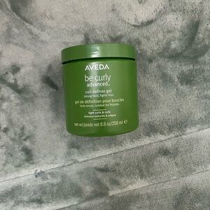 AVEDA Be Curly Enhancer in Green Jar